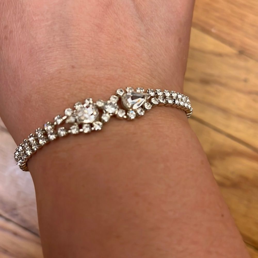 ‎Costume bracelet
